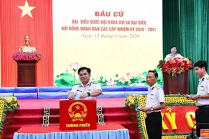 [Foto] Oficiales y soldados en la Región Naval 5 ejercen su derecho al voto en las elecciones legislativas