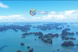 Bahía Bai Tu Long entre maravillas del Sudeste Asiático