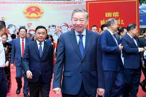 [Foto] Secretario general del Partido Comunista de Vietnam ejerce su derecho al voto