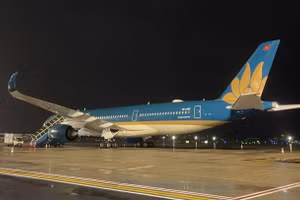 El vuelo VN66, operado con un Airbus A350, despegó del Aeropuerto Internacional Noi Bai de Hanói a las 00:45 del 29 de junio.