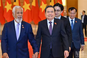 [Foto] Dirigente legislativo de Vietnam se reúne con premier timorense