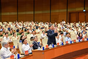 [Foto] Celebran conferencia nacional para estudiar e implementar Resolución sobre promoción del desarrollo de la economía con inversión extranjera
