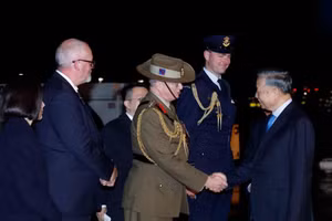 [Foto] Máximo dirigente vietnamita llega a Australia para iniciar visita de Estado