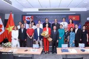 Los delegados del acto. (Foto: VNA)