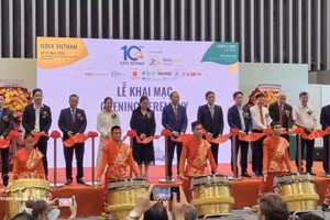 En la ceremonia de inauguración. (Foto: VNA)