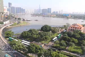 El Museo de Ho Chi Minh en Ciudad Ho Chi Minh se conectará con parque y plaza, junto a la ampliación de la calle Nguyen Tat Thanh y nuevos servicios públicos. (Foto: VNA)
