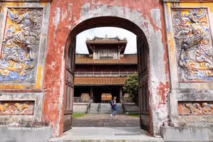 Imagen ilustrativa: el pabellón Hien Lam Cac, en la Ciudad Imperial de Hue, visto desde Mieu Mon, la puerta principal. (Foto: VNA)