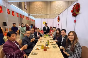 Participantes en el evento. (Foto: VNA)