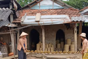 En la aldea de la cerámica de Thanh Ha. (Foto: VNA)