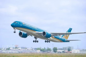 Vietnam Airlines ha modificado sus rutas entre Vietnam y Europa para evitar el espacio aéreo afectado por los conflictos en Medio Oriente. (Foto: VNA)
