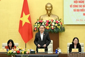 El presidente de la AN y titular del Consejo Electoral Nacional, Tran Thanh Man, pronuncia el discurso de clausura de la conferencia. (Foto: Duy Linh)