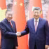 El secretario general del Partido Comunista y presidente de Vietnam, To Lam, y su homólogo chino, Xi Jinping, presencian la ceremonia de firma de documentos de cooperación entre ambos países. (Foto: VNA)