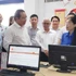 El presidente del Comité Popular de Ciudad Ho Chi Minh, Nguyen Van Duoc, inspecciona las actividades en el Centro de Servicios de Administración Pública de la comuna de Di An.