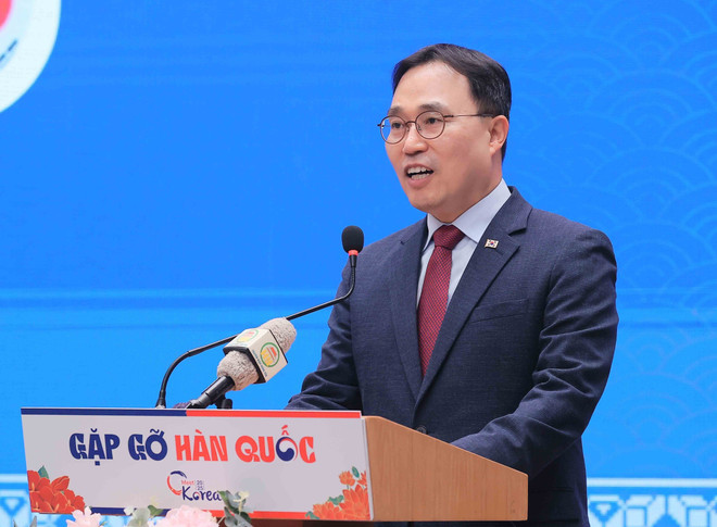 El embajador surcoreano en Vietnam, Choi Youngsam (Fuente: VNA) El embajador surcoreano en Vietnam, Choi Youngsam (Fuente: VNA)