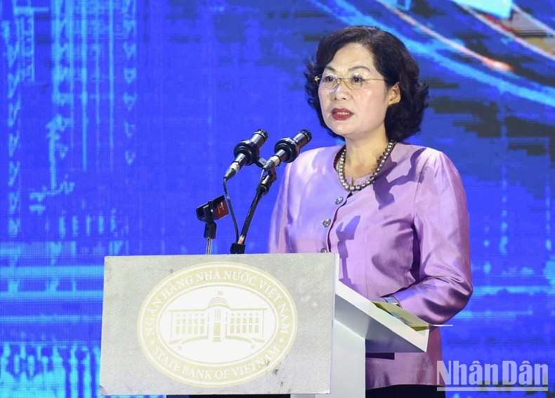 La gobernadora del Banco Estatal, Nguyen Thi Hong, interviene en el acto. La gobernadora del Banco Estatal, Nguyen Thi Hong, interviene en el acto.