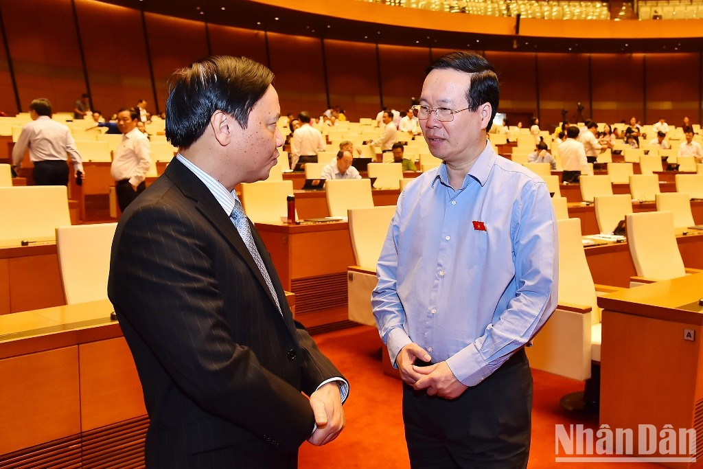 Parlamento vietnamita valora resultados del plan de desarrollo socioeconómico y presupuesto estatal ảnh 8 Parlamento vietnamita valora resultados del plan de desarrollo socioeconómico y presupuesto estatal ảnh 8