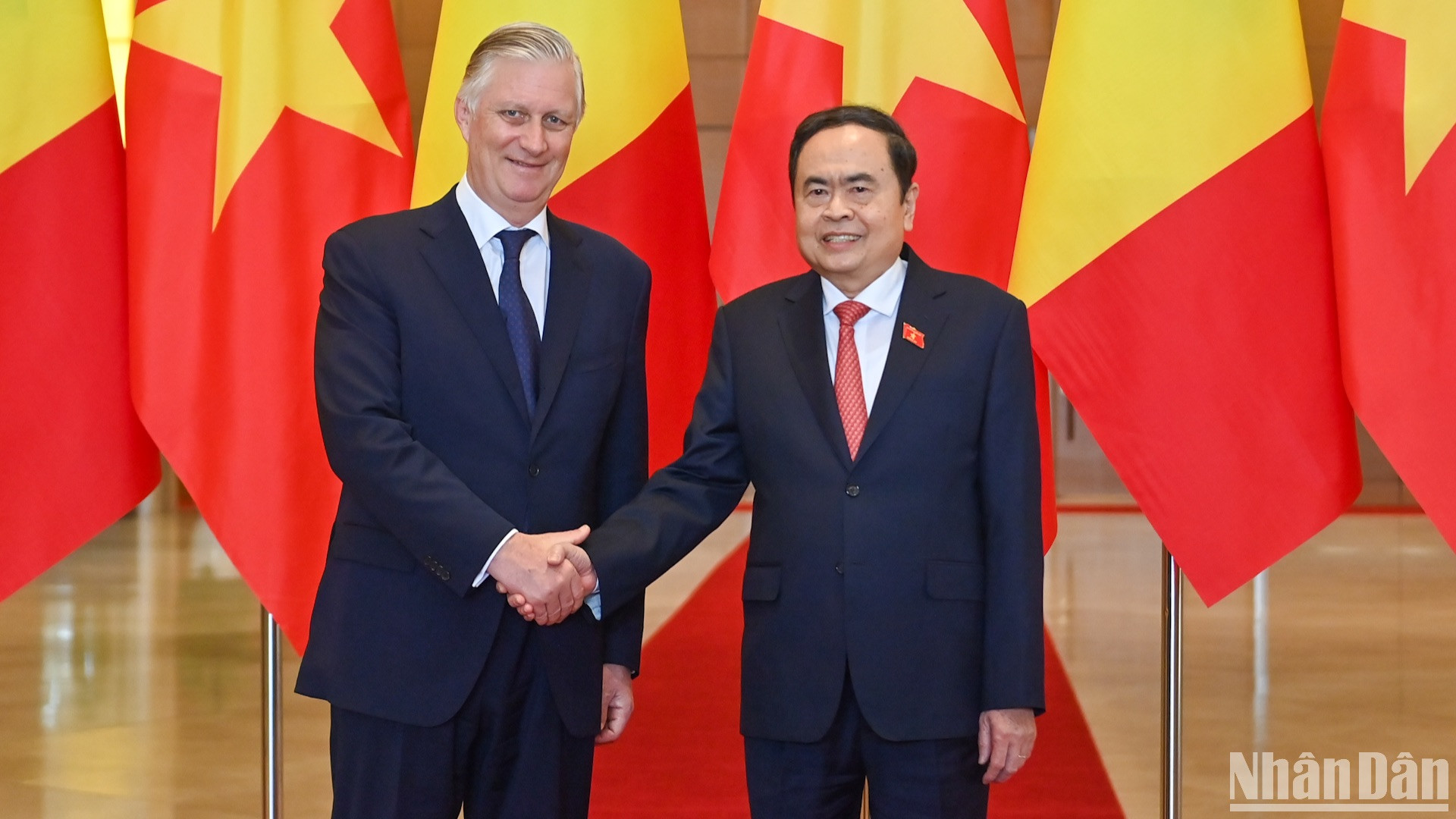[Foto] Máximo legislador vietnamita se entrevista con el rey Felipe de Bélgica