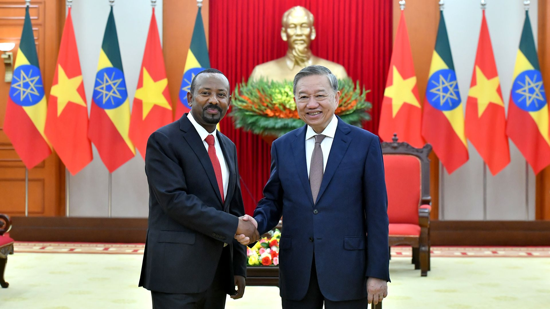 [Foto] Líder partidista vietnamita recibe al primer ministro etíope