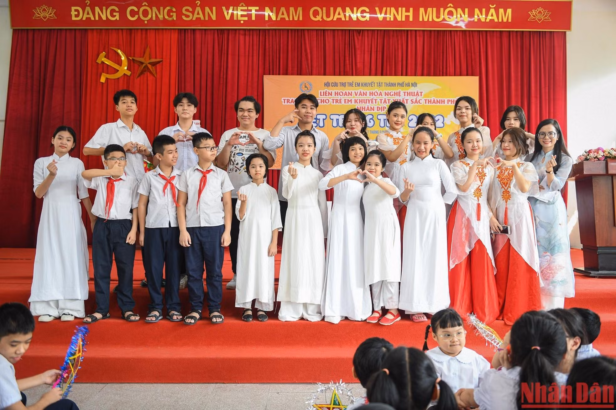 La inocencia de los alumnos con limitaciones físicas.