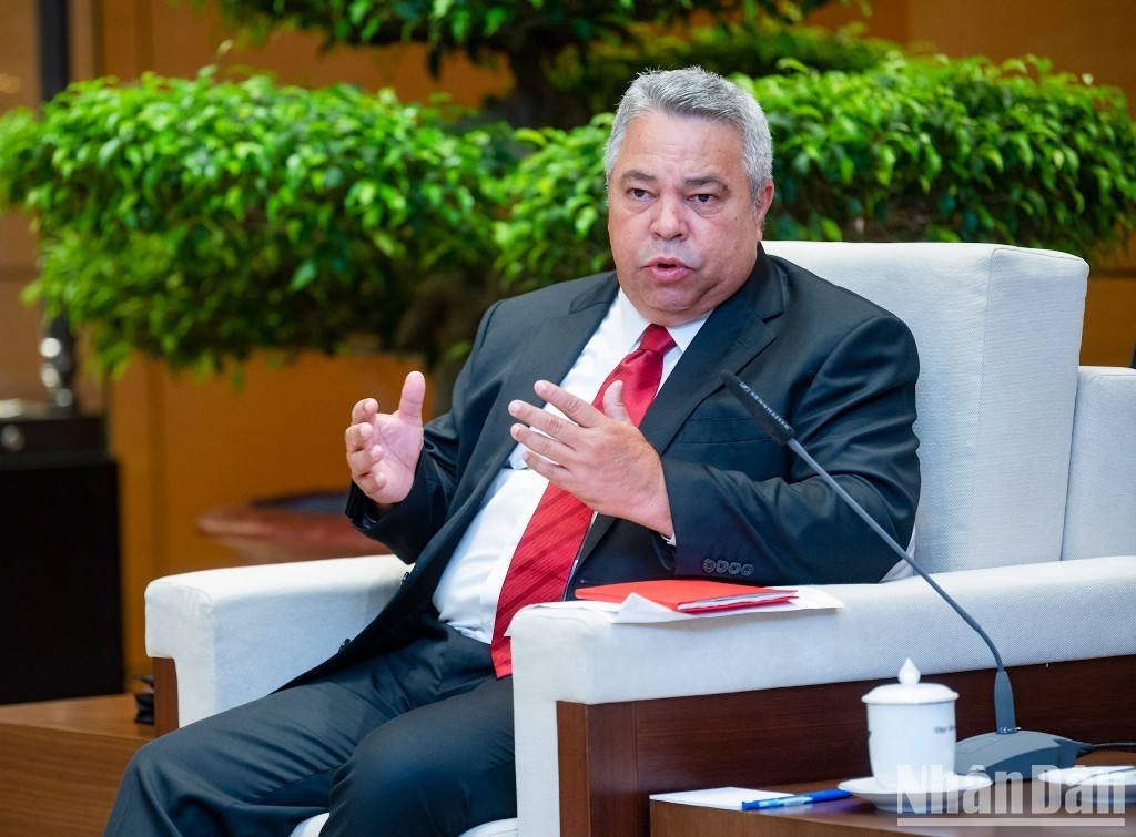 El secretario general de la Central de Trabajadores de Cuba, Ulises Guilarte de Nacimiento, habla en la cita.