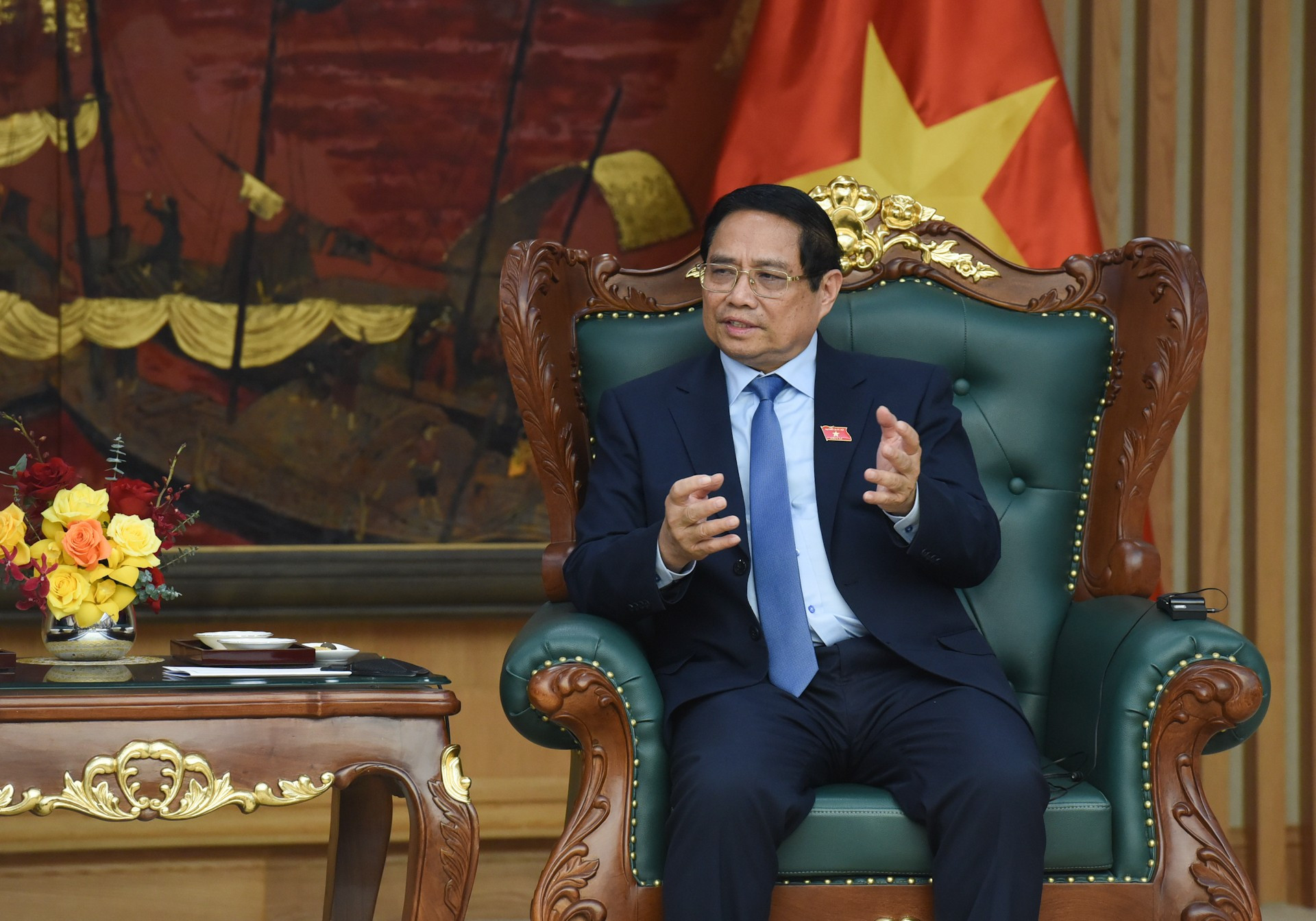 El primer ministro vietnamita interviene en el encuentro.