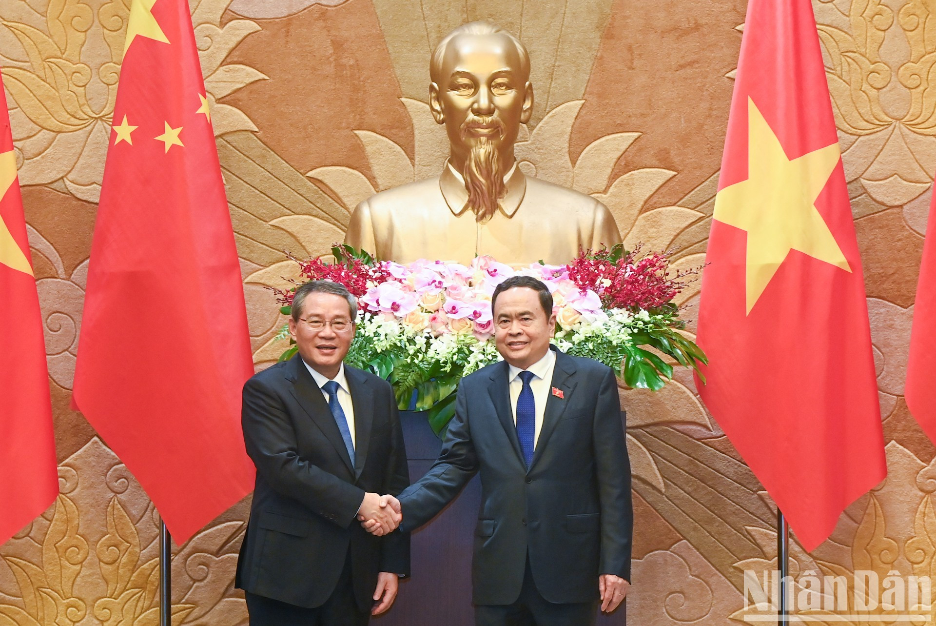El presidente de la ANV, Tran Thanh Man, y el primer ministro chino, Li Qiang, en el encuentro. El presidente de la ANV, Tran Thanh Man, y el primer ministro chino, Li Qiang, en el encuentro.