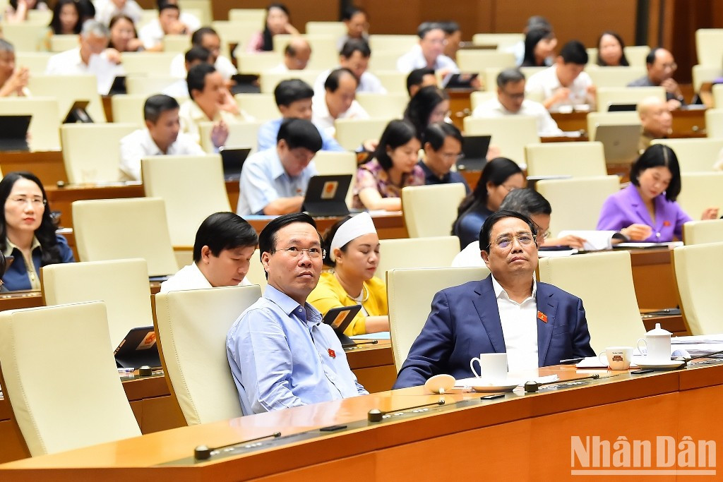 Parlamento vietnamita valora resultados del plan de desarrollo socioeconómico y presupuesto estatal ảnh 3 Parlamento vietnamita valora resultados del plan de desarrollo socioeconómico y presupuesto estatal ảnh 3