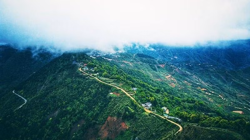 El momento adecuado para visitar y “cazar fotos de nubes” en Ta Xua es de octubre a abril. El momento adecuado para visitar y “cazar fotos de nubes” en Ta Xua es de octubre a abril.