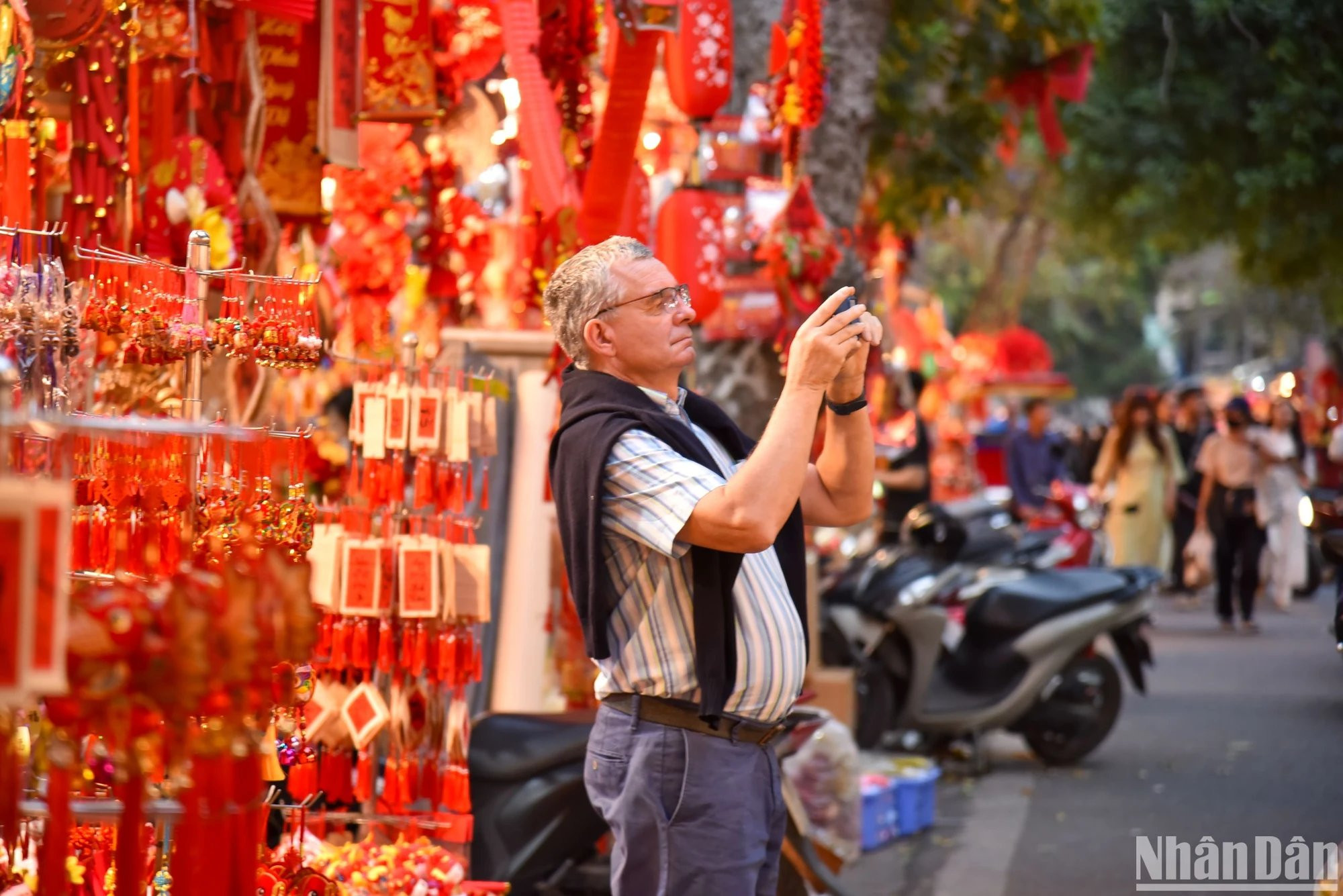 La calle también es un destino favorito de los turistas extranjeros.