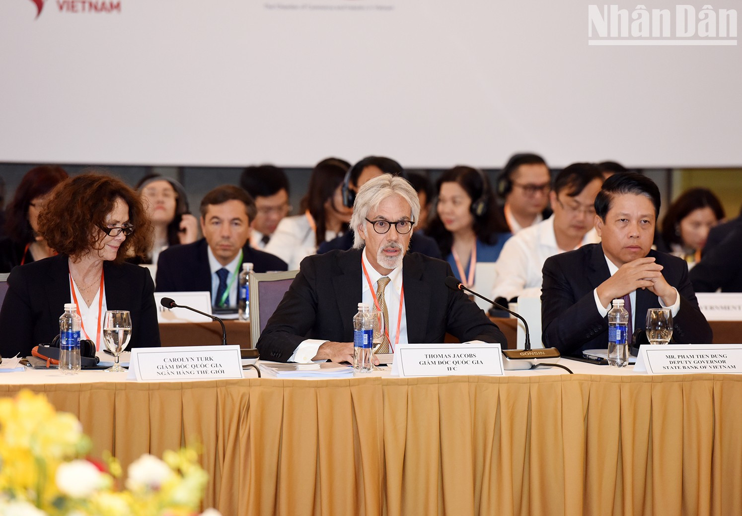 Thomas Jacobs, director nacional de la Corporación Financiera Internacional interviene en el evento. Thomas Jacobs, director nacional de la Corporación Financiera Internacional interviene en el evento.