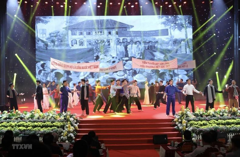 Actuación artística en el evento. Actuación artística en el evento.