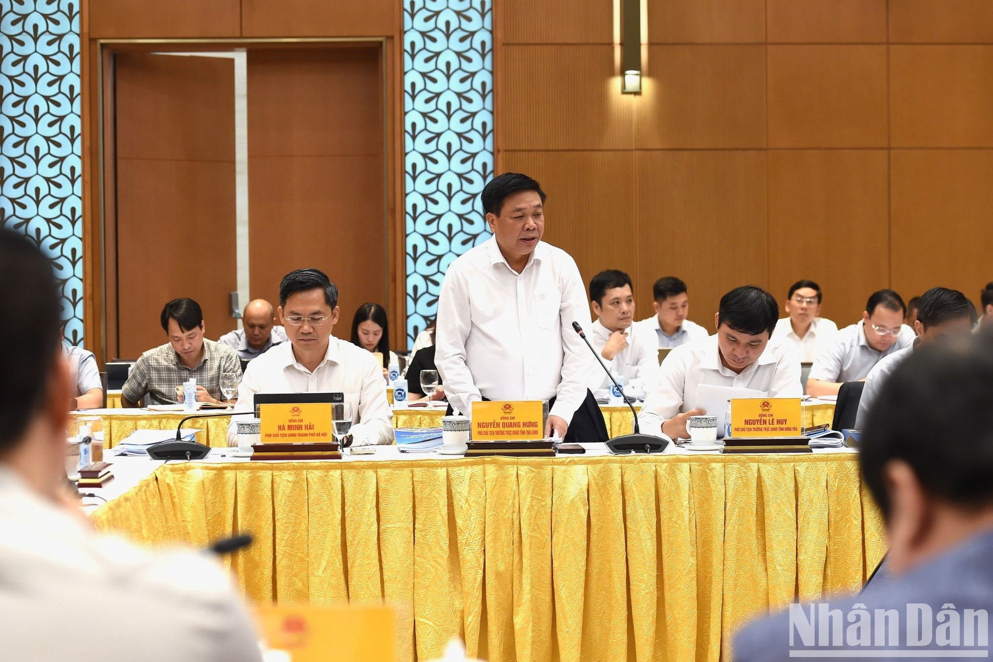 Nguyen Quang Hung, vicepresidente permanente del Comité Popular de provincia de Thai Binh. Nguyen Quang Hung, vicepresidente permanente del Comité Popular de provincia de Thai Binh.