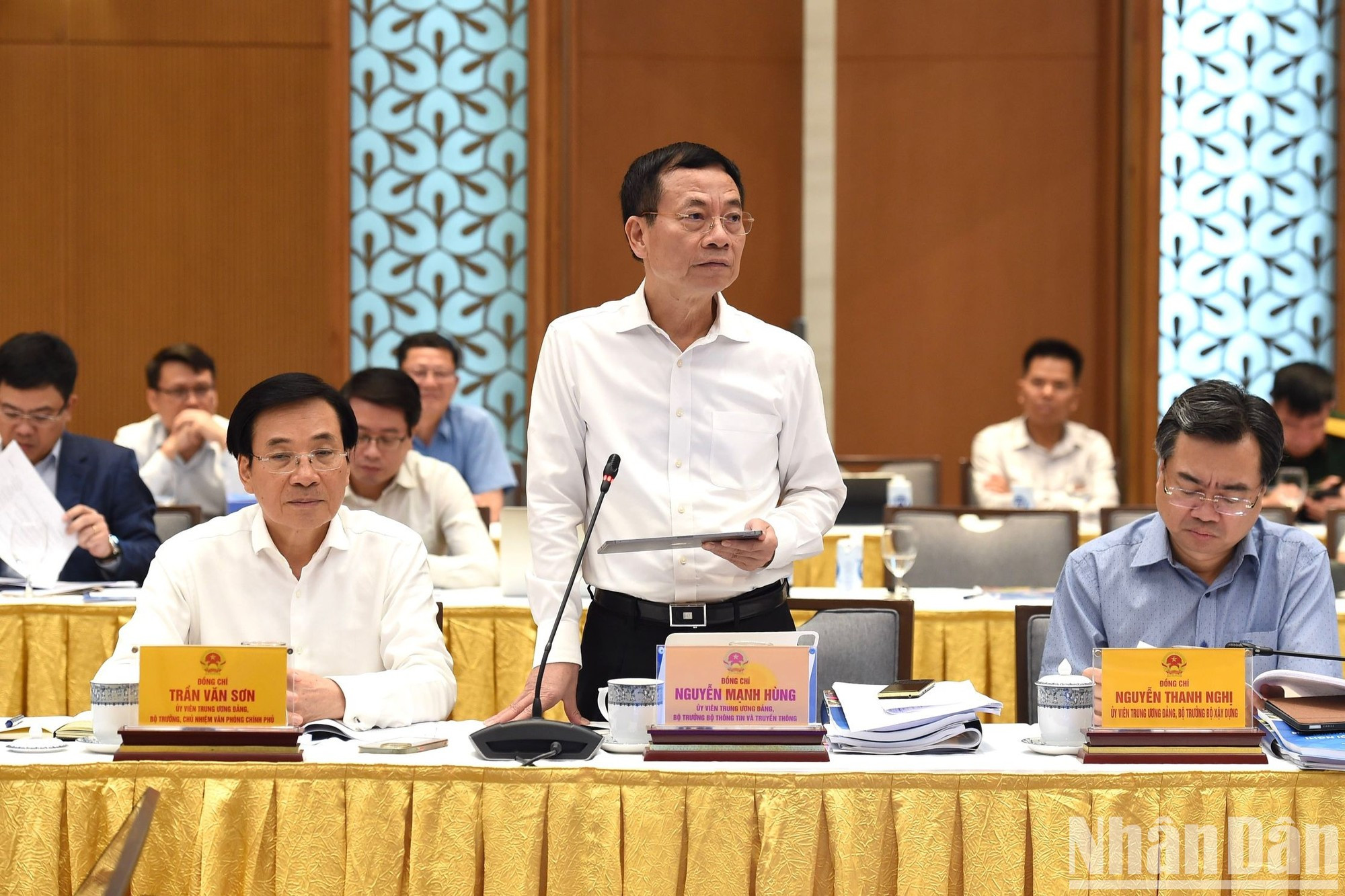 El ministro de Información y Comunicaciones, Nguyen Manh Hung. El ministro de Información y Comunicaciones, Nguyen Manh Hung.