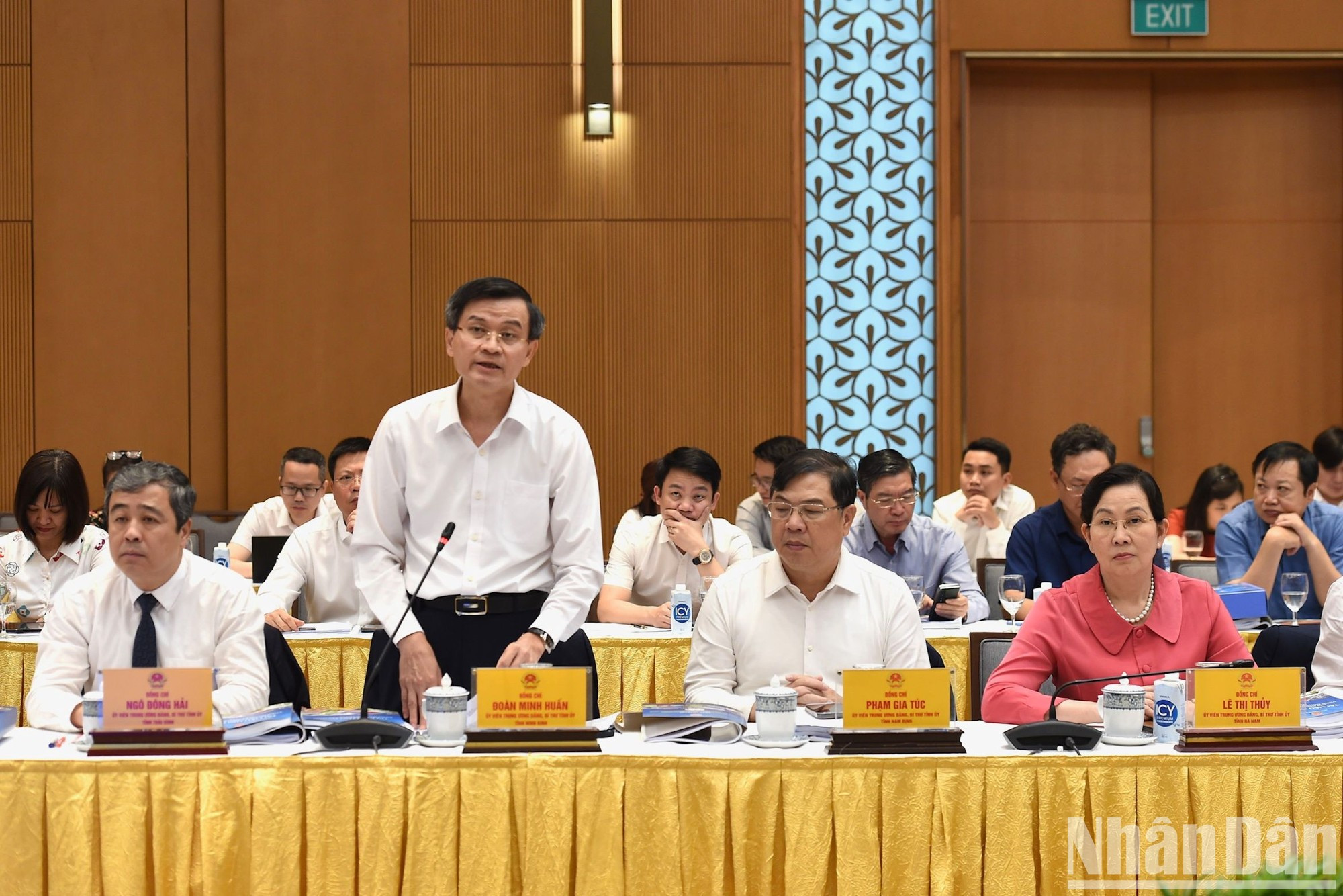 El secretario del Comité del Partido Comunisa de Vietnam en la provincia de Ninh Binh, Doan Minh Huan. El secretario del Comité del Partido Comunisa de Vietnam en la provincia de Ninh Binh, Doan Minh Huan.