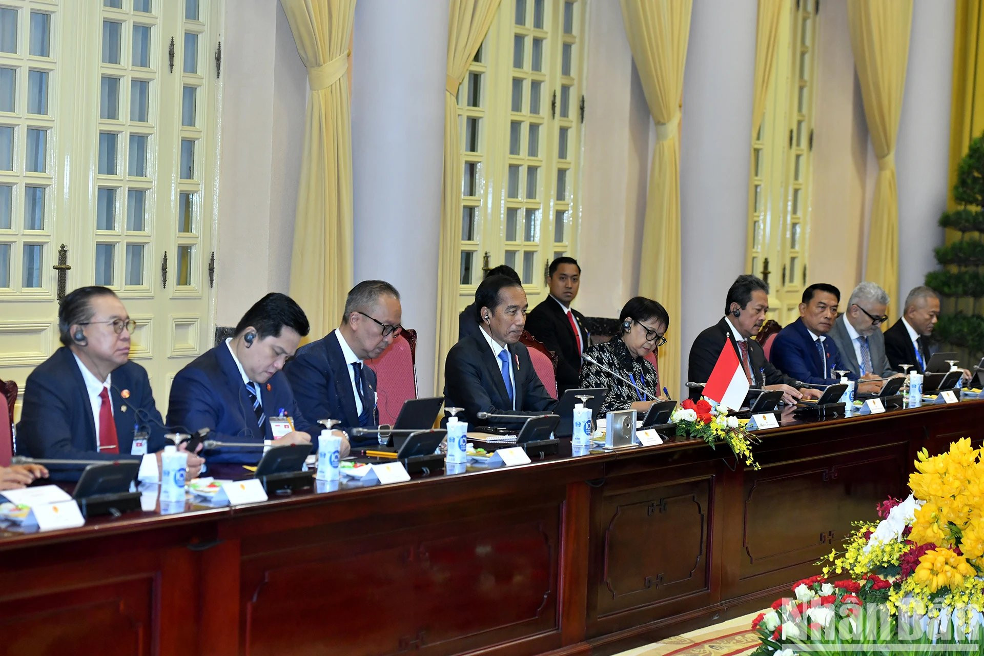 El presidente Joko Widodo, y los delegados de Indonesia.