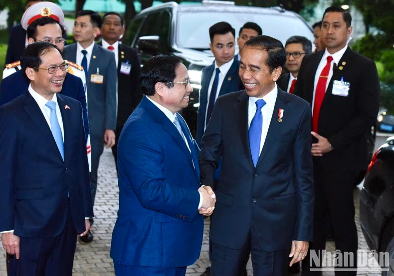[Foto] Primer ministro vietnamita recibe al presidente de Indonesia