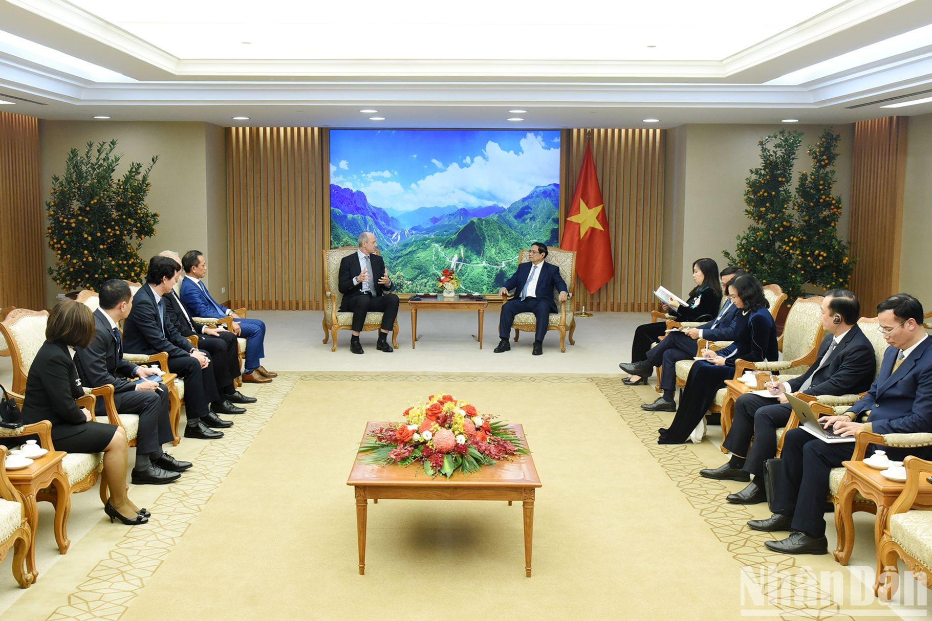 Escena de la reunión.