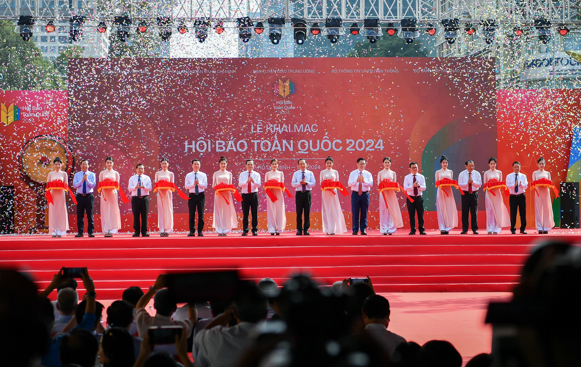 Inauguran Festival Nacional de la Prensa de Vietnam 2024