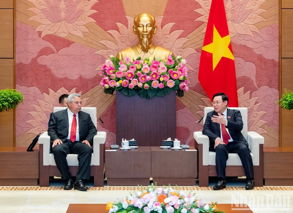 Dinh Hue y Ulises Guilarte de Nacimiento en el encuentro.