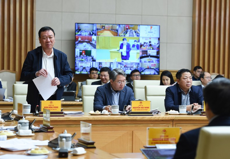 El inspector general del Gobierno, Doan Hong Phong.