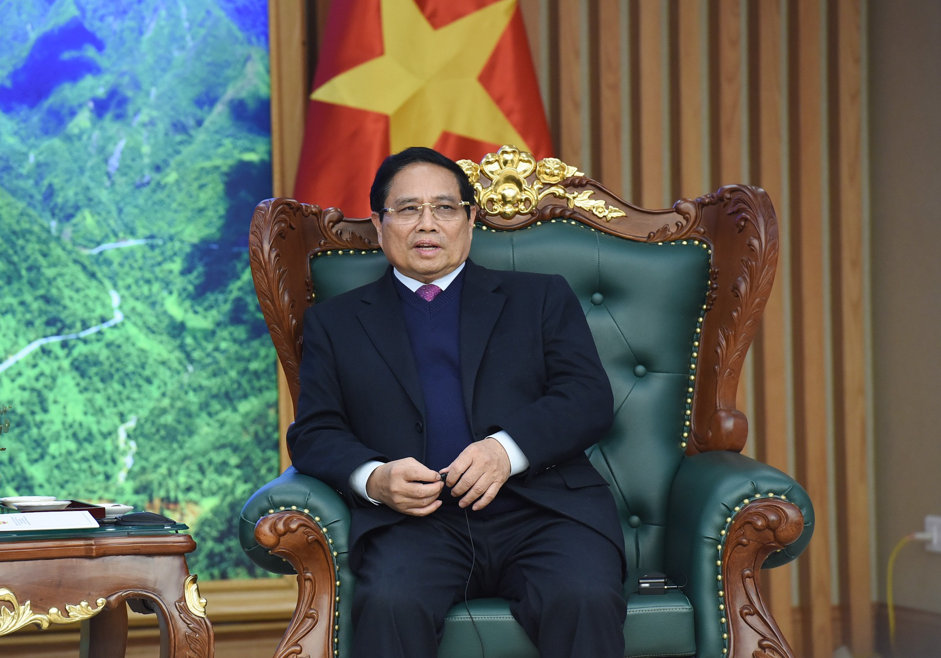 El primer ministro Pham Minh Chinh habla en la cita.