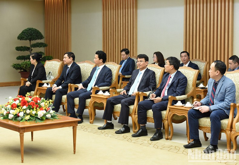 Representantes de los ministerios, sectores y provincias de Vietnam en el encuentro. Representantes de los ministerios, sectores y provincias de Vietnam en el encuentro.