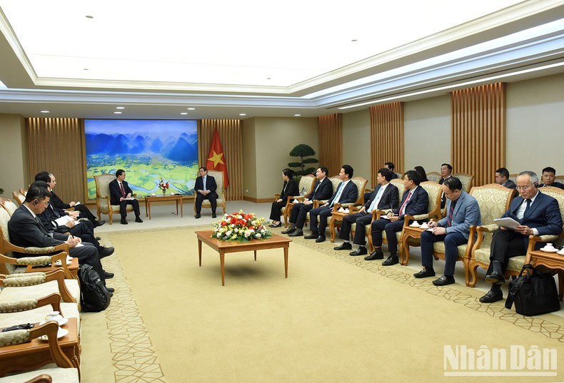 Escena de la reunión. Escena de la reunión.