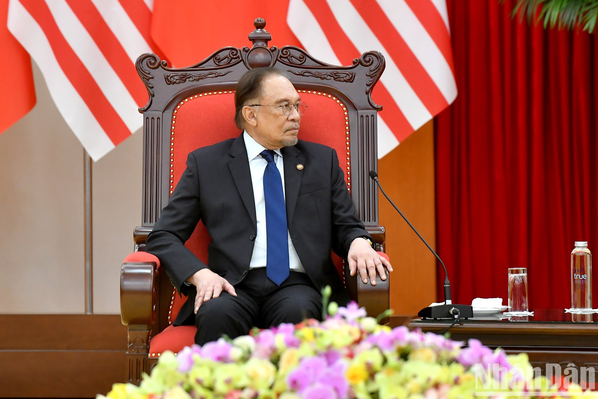 El primer ministro malasio, Malaysia Anwar Ibrahim, habla en la cita.