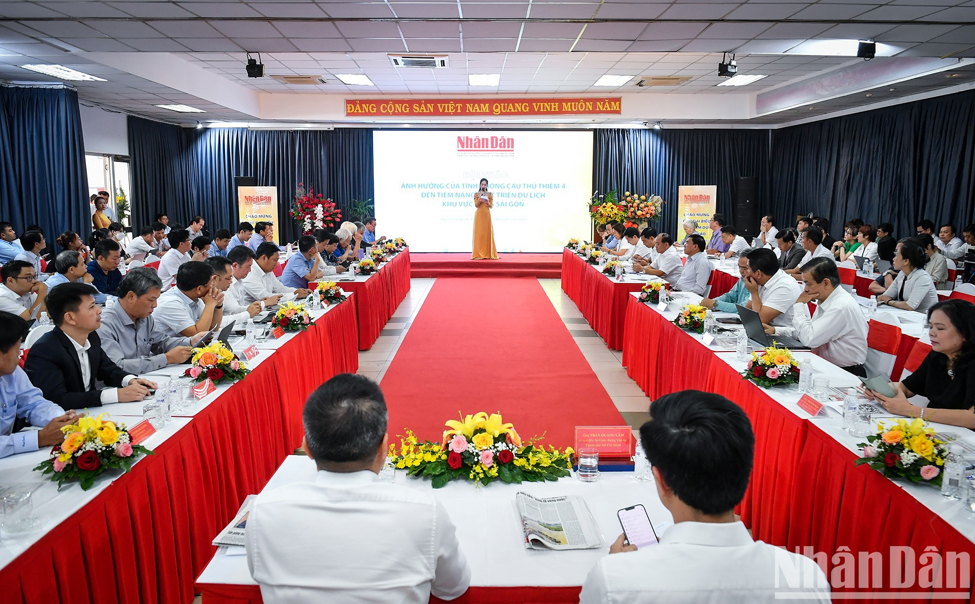 Analizan impactos del espacio libre vertical del puente Thu Thiem 4 al turismo de Ciudad Ho Chi Minh ảnh 1