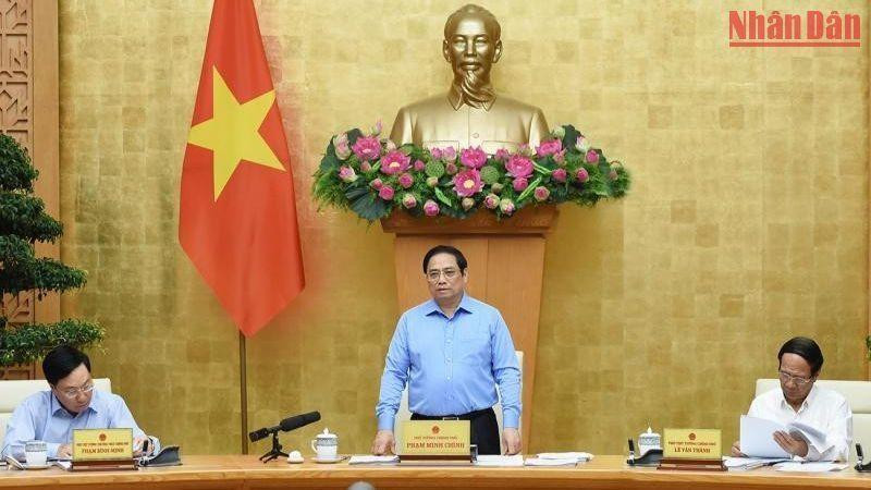 El jefe del Ejecutivo pide a los asistentes que discutan los resultados alcanzados y las metas no realizadas, realicen una evaluación objetiva de los resultados y las causas, así como analicen exhaustiva y cabalmente las dificultades y las lecciones aprendidas y revisen las tareas y proyectos que deben cumplir en septiembre y en el tiempo venidero.