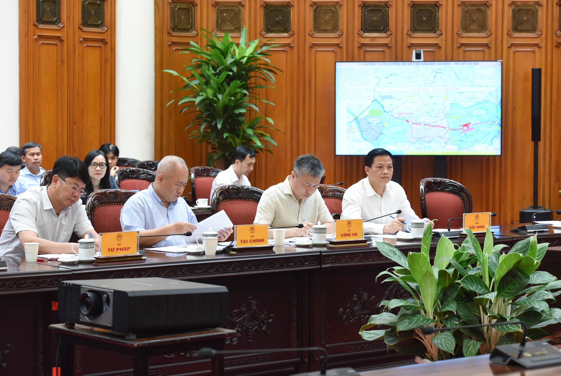 Delegados a la reunión. Delegados a la reunión.