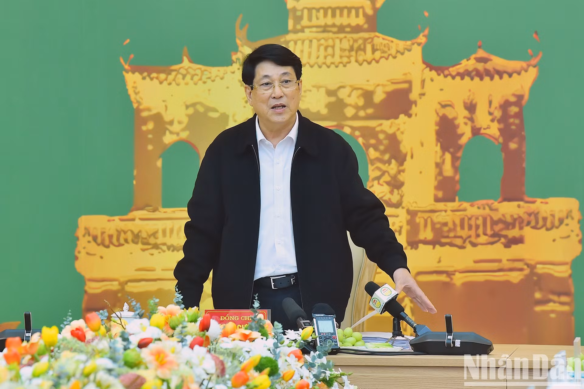 El presidente Luong Cuong interviene en la conferencia.