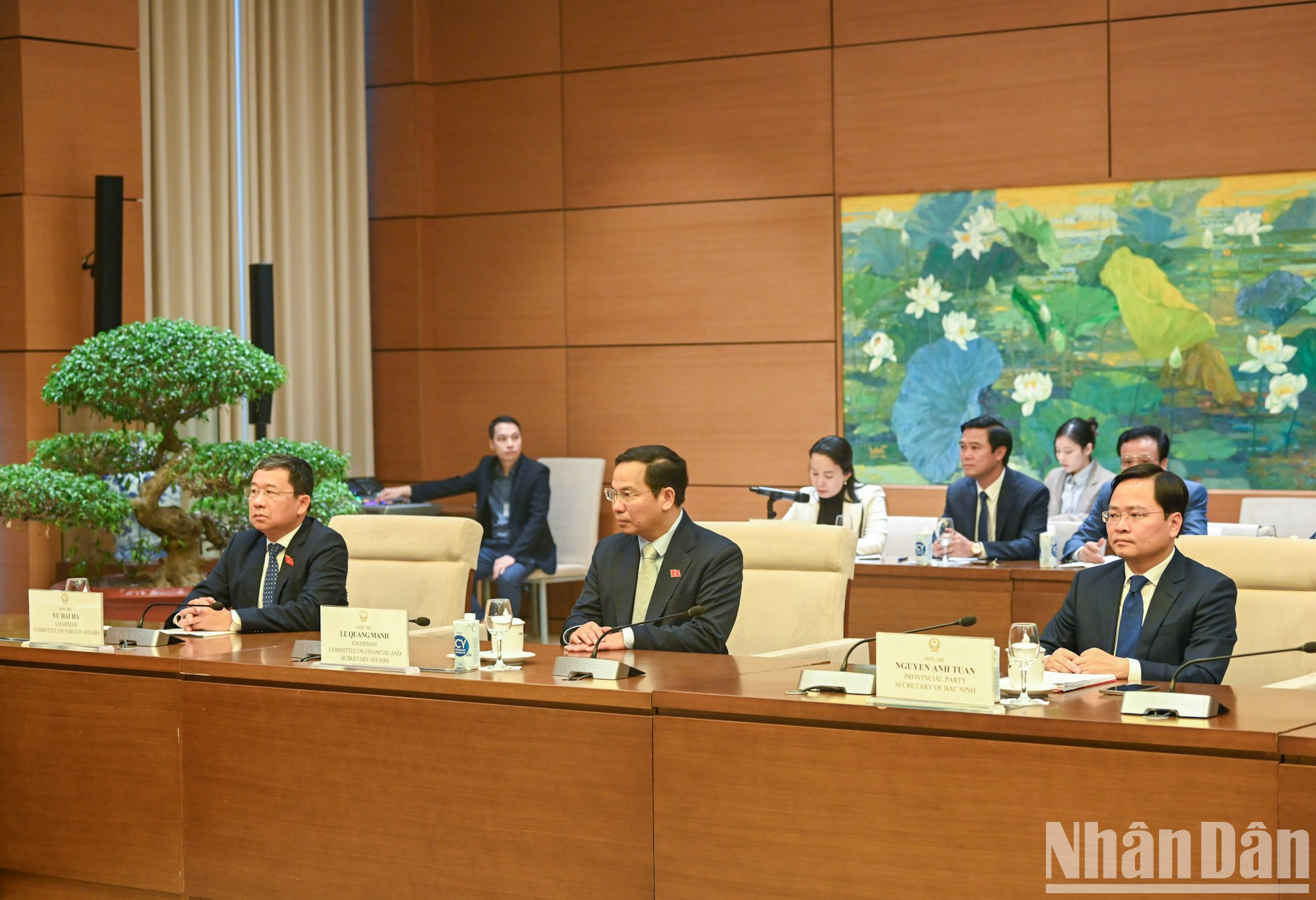 Dirigentes de los comités de la ANV y de la provincia de Bac Ninh. Dirigentes de los comités de la ANV y de la provincia de Bac Ninh.