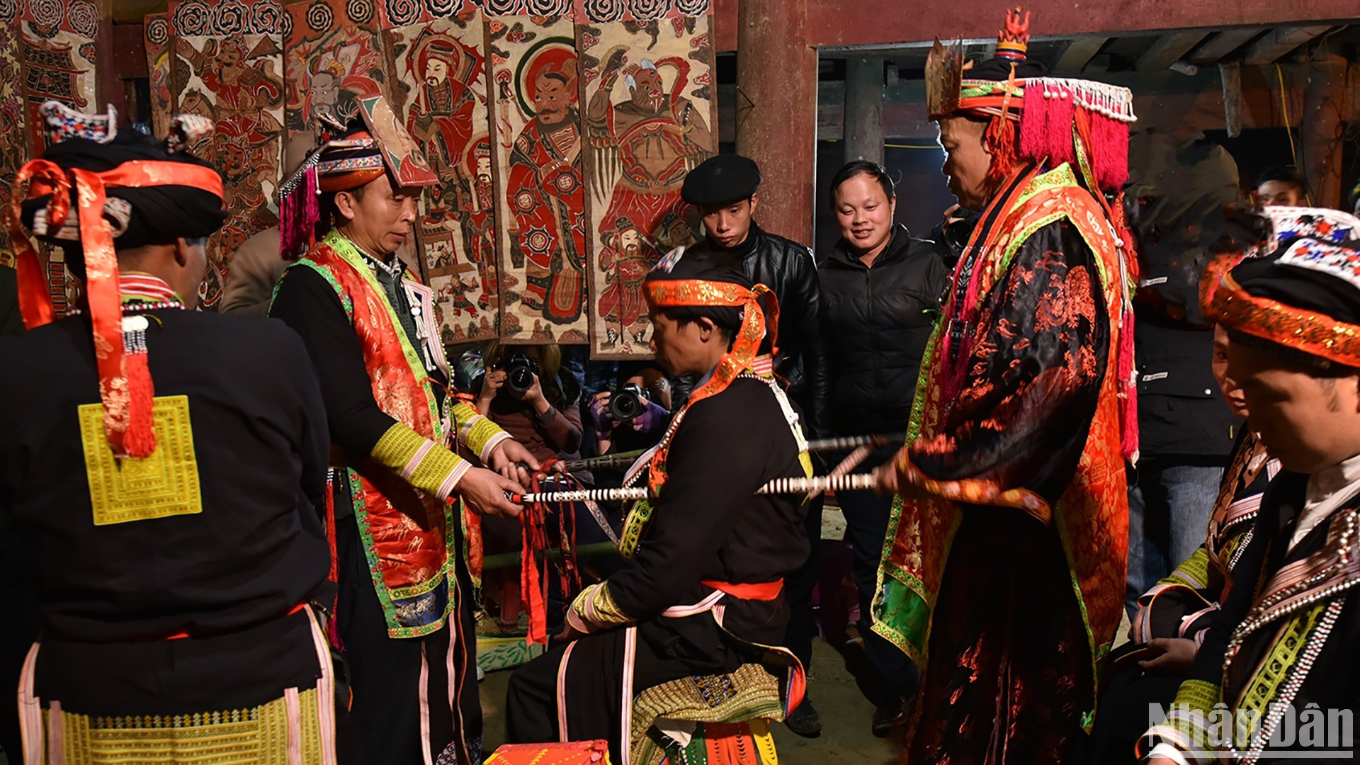 Símbolo de madurez, el “cap sac” forma parte de la vida de cada hombre Dao. (Foto: VU LINH)